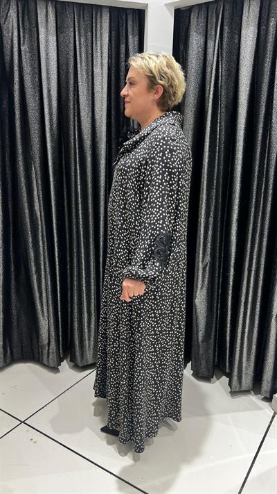 Selma Büyük Beden Cepli Puantiyeli Elbise