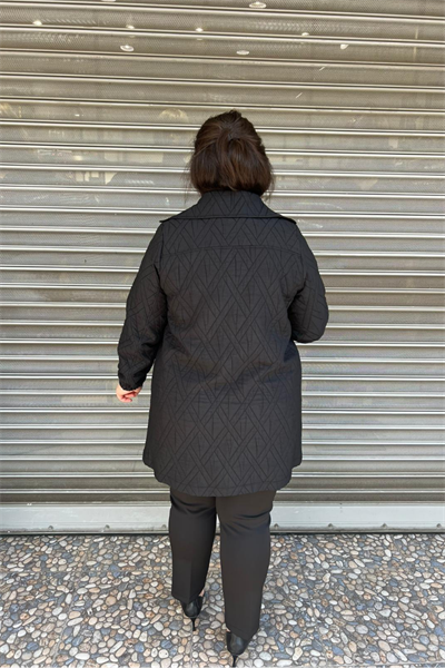 Selma Büyük Beden Cepli ve Broş Detaylı Siyah Uzun Kap