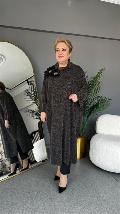 Selma Büyük Beden Çiçek Broşlu Tunik
