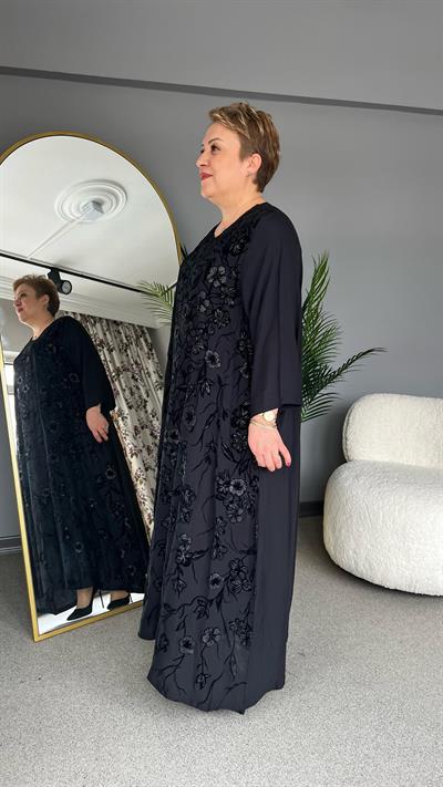 Selma Büyük Beden Çiçek Desen İşlemeli Elbise