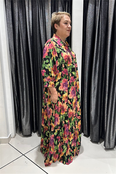 Selma Büyük Beden Çiçek Desenli Düğmeli Elbise