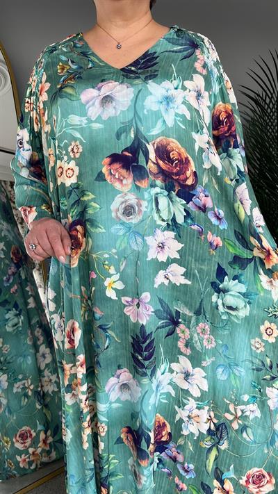 Selma Büyük Beden Çiçek Desenli Elbise