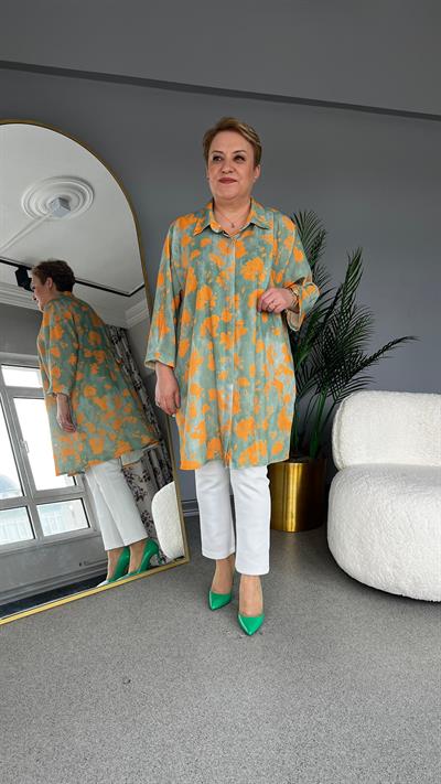 Selma Büyük Beden Çiçek Desenli Gömlek