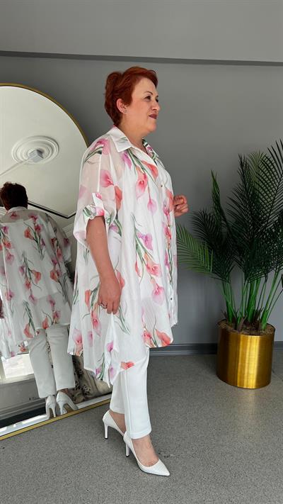 Selma Büyük Beden Çiçek Desenli Gömlek