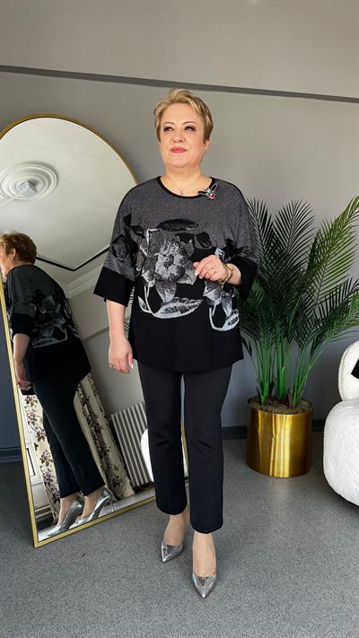 Selma Büyük Beden Çiçek Desenli Kazak