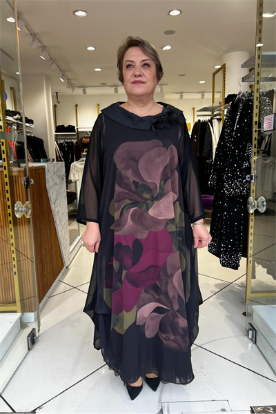 Selma Büyük Beden Çiçek Desenli Siyah Elbise