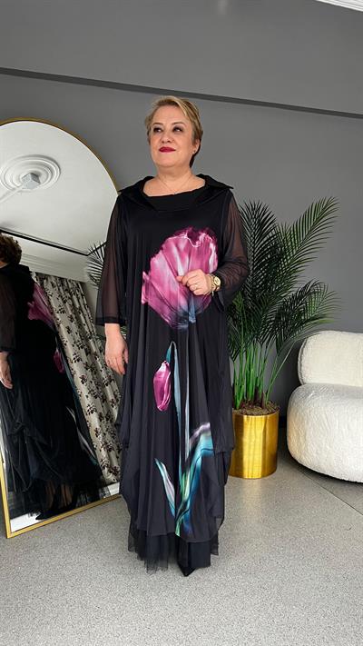 Selma Büyük Beden Çiçek Desenli Siyah Elbise