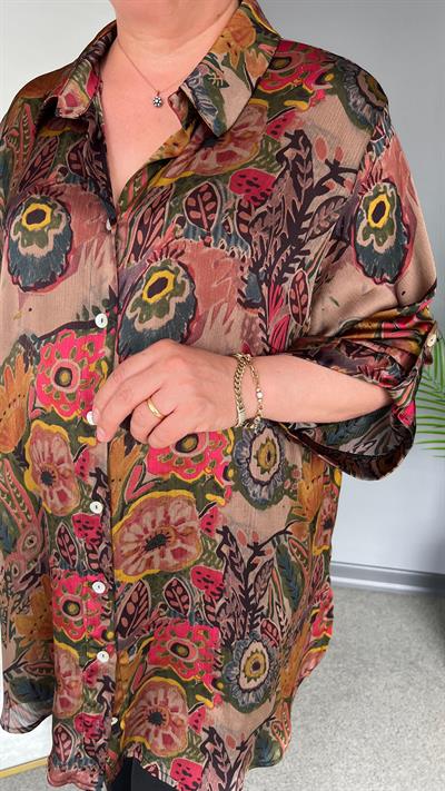 Selma Büyük Beden Çiçek Desenli Tasarım Gömlek