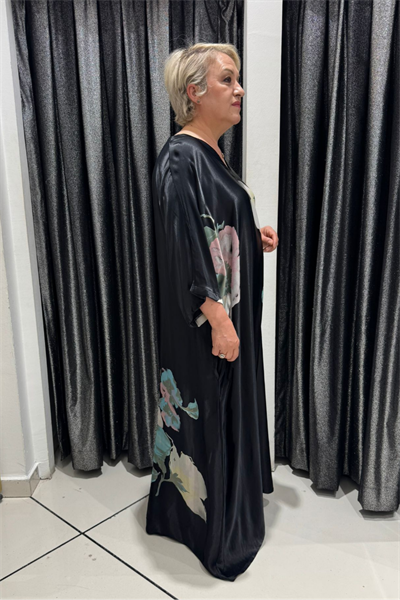 Selma Büyük Beden Çiçek Desenli Uzun Saten Elbise