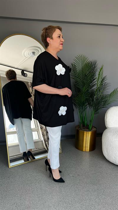 Selma Büyük Beden Çiçek Detaylı Bluz