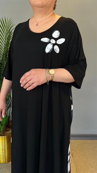 Selma Büyük Beden Çiçek İşleme Desenli Elbise
