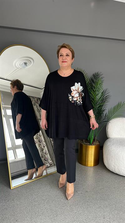 Selma Büyük Beden Çiçek İşlemeli Bluz
