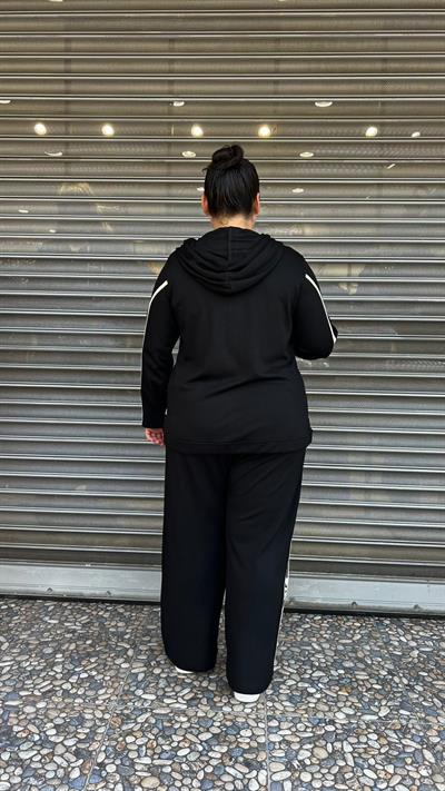 Selma Büyük Beden Çiçek İşlemeli Dantel Detaylı İkili Takım