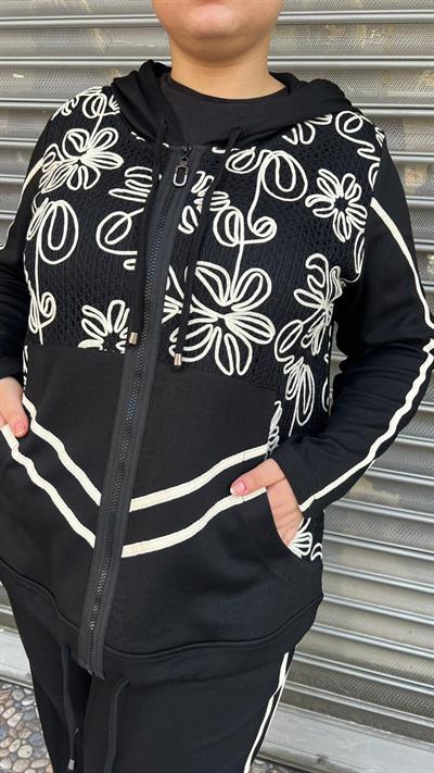 Selma Büyük Beden Çiçek İşlemeli Dantel Detaylı İkili Takım