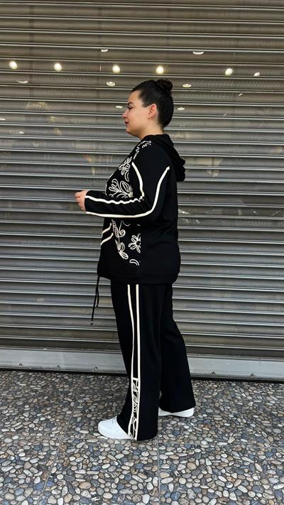 Selma Büyük Beden Çiçek İşlemeli Dantel Detaylı İkili Takım