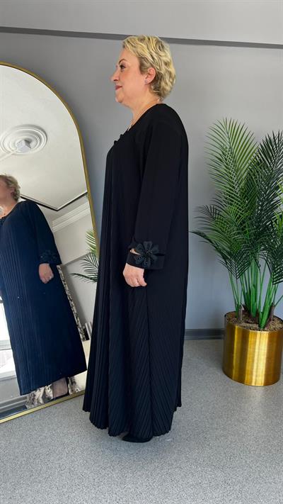 Selma Büyük Beden Çiçek Motifli Plise Elbise