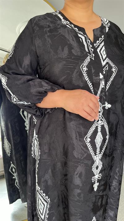 Selma Büyük Beden Çini Baklava Desenli Elbise