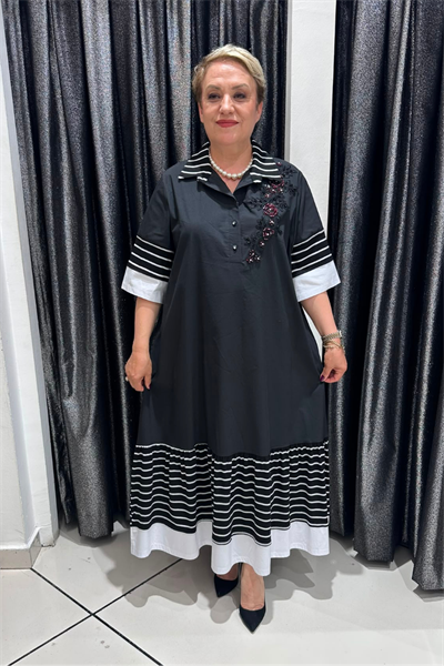 Selma Büyük Beden Çizgili Yaka ve Manşet Elbise