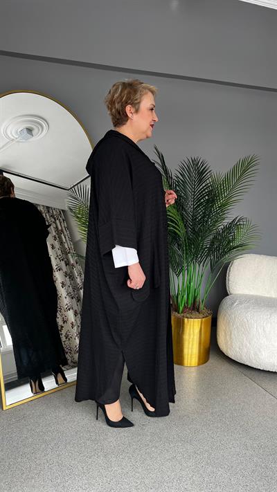 Selma Büyük Beden Dekoratif Düğme Detaylı Zarafet Pardesüsü