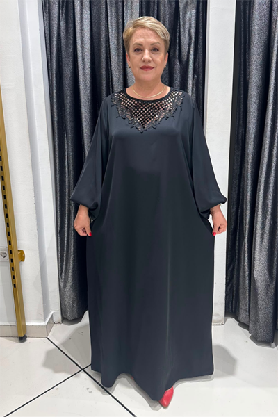 Selma Büyük Beden Dekoratif Yaka Detaylı Krep Elbise