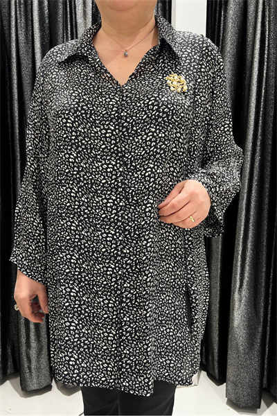 Selma Büyük Beden Desenli Gömlek – Broş Detaylı