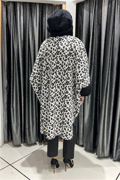 Selma Büyük Beden Desenli Kapüşonlu Panço