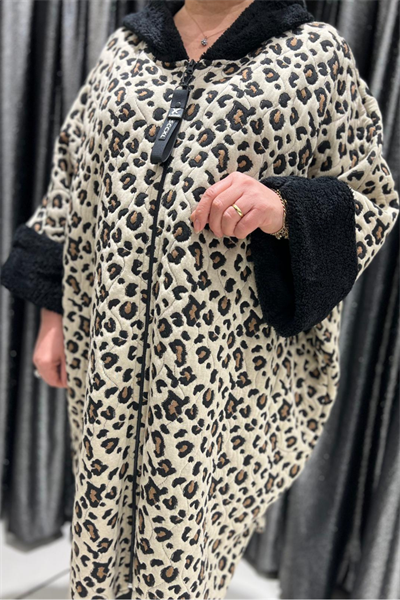 Selma Büyük Beden Desenli Kapüşonlu Panço