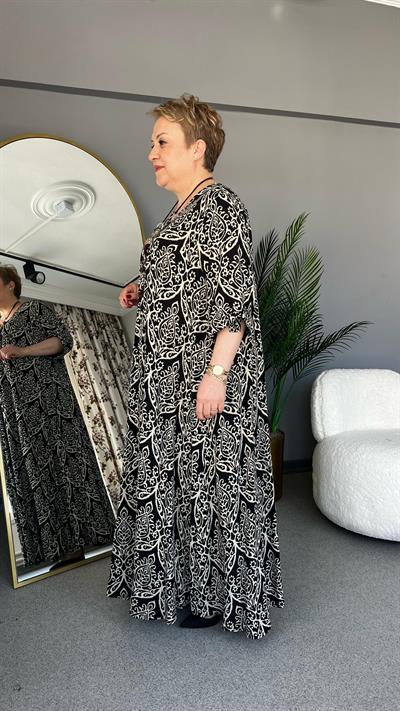 Selma Büyük Beden Desenli Kolye Hediyeli Elbise