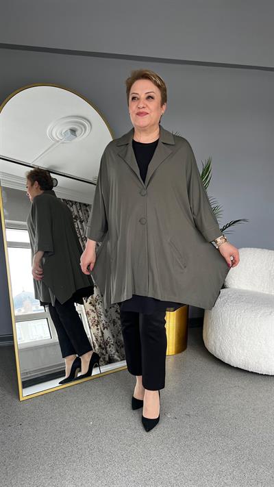 Selma Büyük Beden Dökümlü Ceket