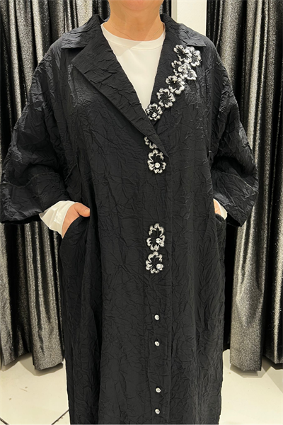 Selma Büyük Beden Düğmeli Siyah Çiçek İşlemeli Mevsimlik Kap