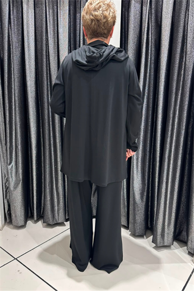 Selma Büyük Beden Geniş Paça Pantolonlu Çizgili Spor Takım