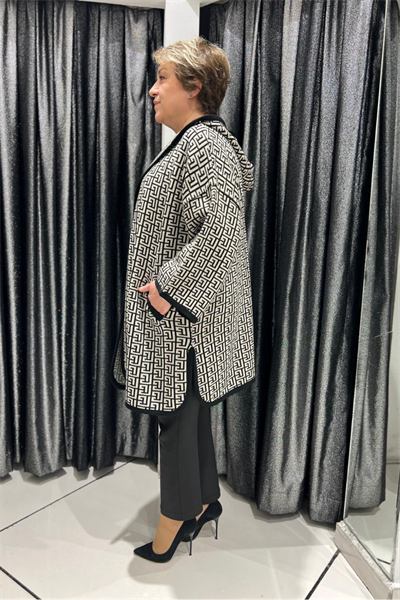 Selma Büyük Beden Geometrik Desenli Kapüşonlu Hırka