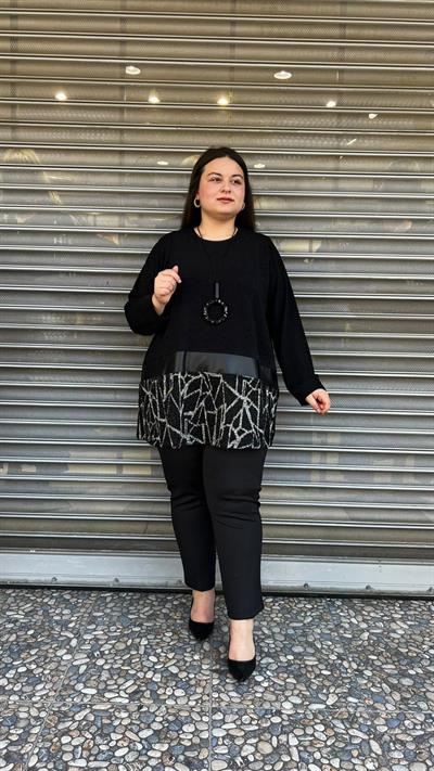 Selma Büyük Beden Geometrik Detaylı Kolye Hediyeli Bluz