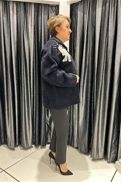 Selma Büyük Beden İnci Detaylı Baskılı Mont