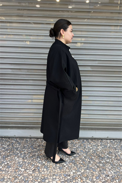 Selma Büyük Beden İnci Detaylı Kaban