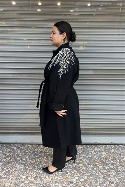 Selma Büyük Beden İnci Detaylı Kaban