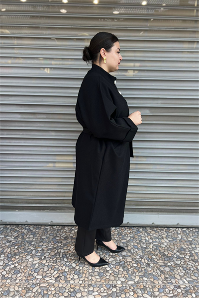 Selma Büyük Beden İnci Detaylı Kaban