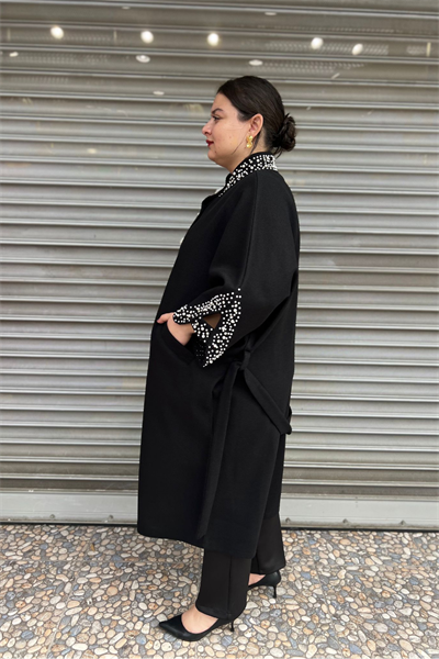 Selma Büyük Beden İnci İşlemeli Cepli Kaşe Kaban