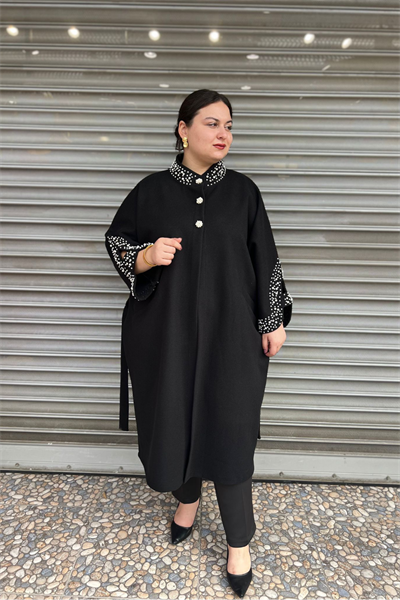 Selma Büyük Beden İnci İşlemeli Cepli Kaşe Kaban