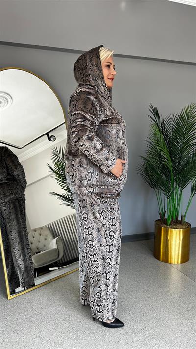 Selma Büyük Beden İnci Kadife Yılan Desenli Eşofman Takımı