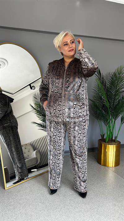 Selma Büyük Beden İnci Kadife Yılan Desenli Eşofman Takımı