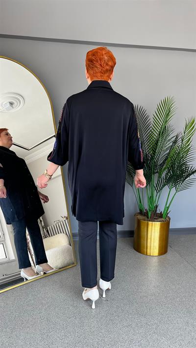 Selma Büyük Beden İşleme Kollu Gömlek