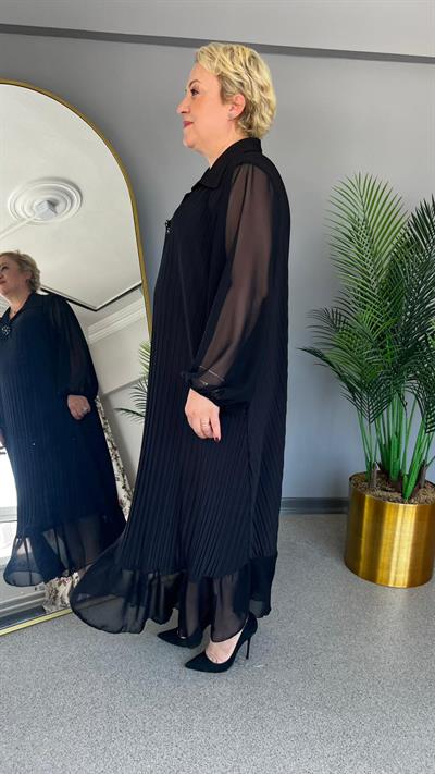 Selma Büyük Beden İşlemeli Broş Detaylı Elbise