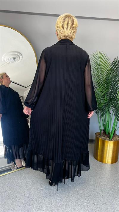 Selma Büyük Beden İşlemeli Broş Detaylı Elbise