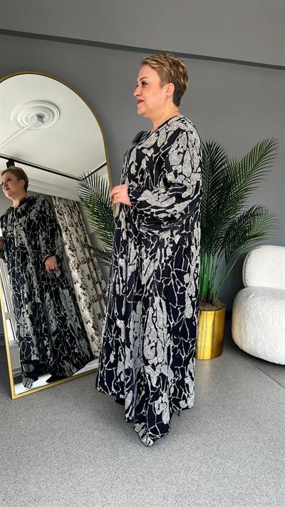 Selma Büyük Beden İşlemeli Uzun Elbise