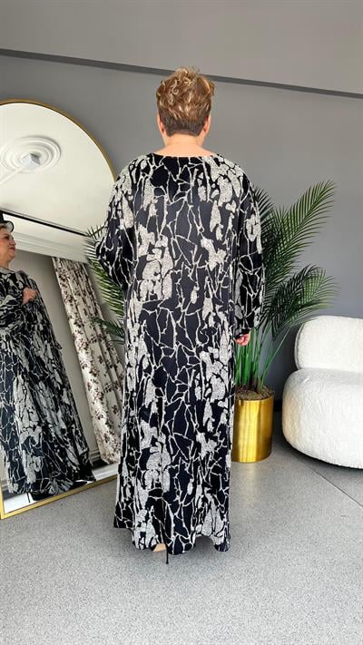 Selma Büyük Beden İşlemeli Uzun Elbise