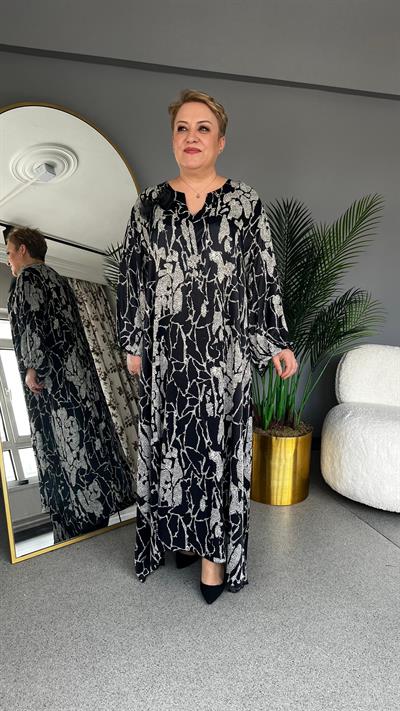 Selma Büyük Beden İşlemeli Uzun Elbise