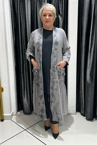Selma Büyük Beden İşlemeli Uzun Hırka