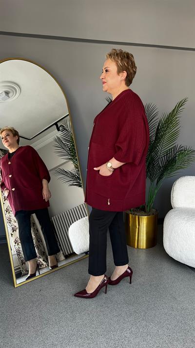 Selma Büyük Beden Kalp Düğmeli Hırka