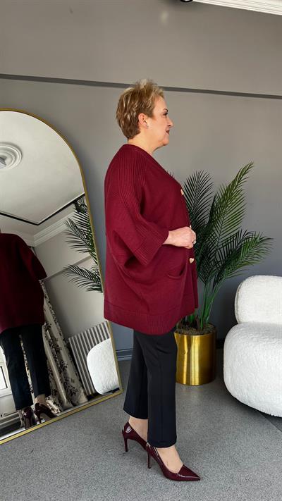 Selma Büyük Beden Kalp Düğmeli Hırka